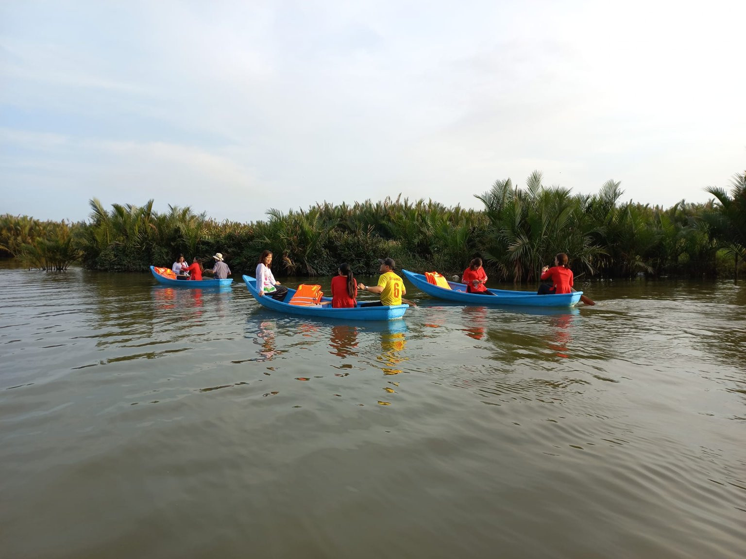 Rừng dừa nước Cà Ninh thơ mộng