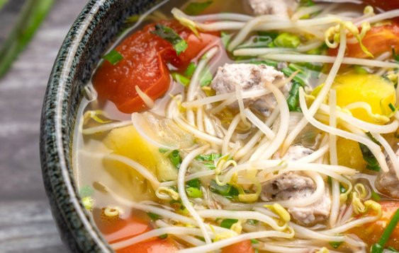Nồi canh chua mùa nóng