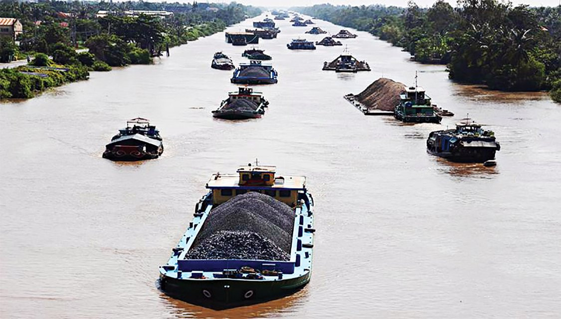 Tư duy lãng phí khiến Tây Nam Bộ... mắc cạn đường sông