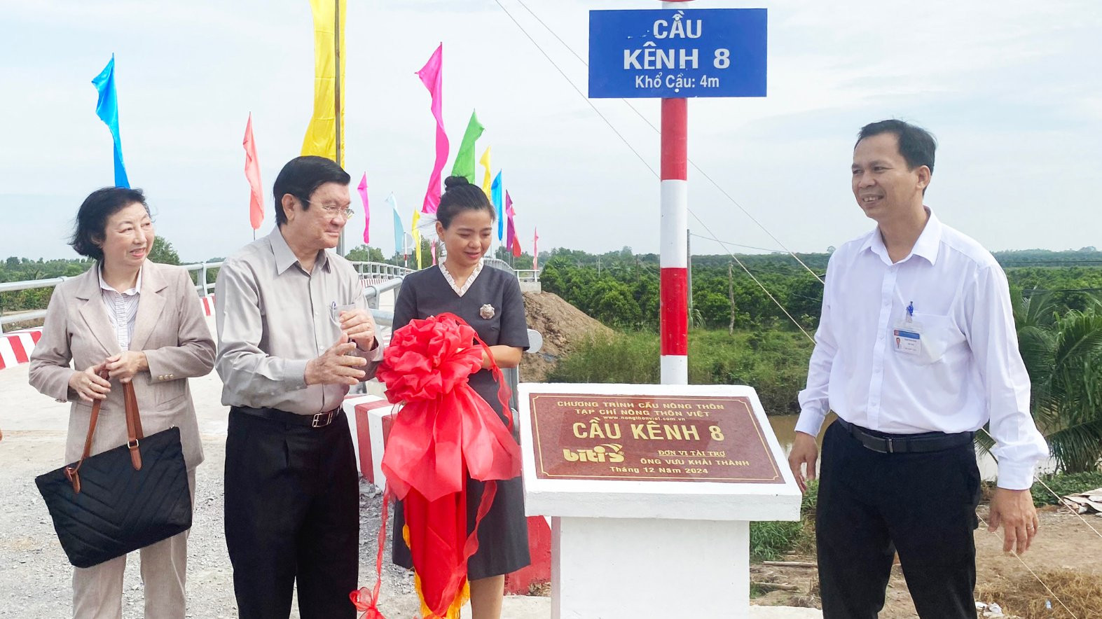 Cầu Kênh 8 thành hình từ lương hưu của một doanh nhân