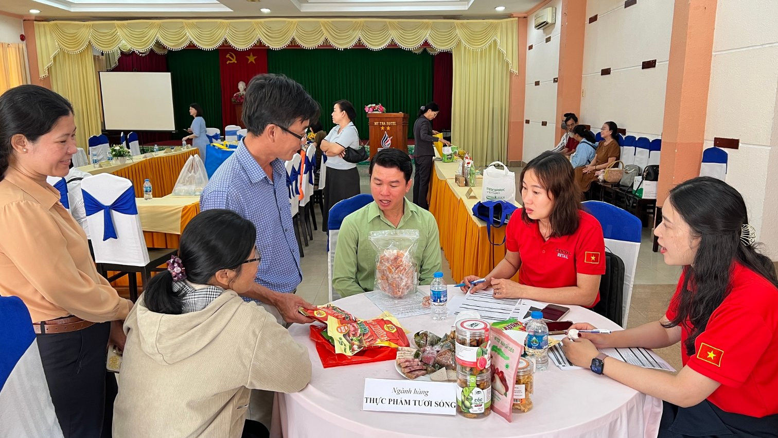 Kết nối đưa đặc sản của tỉnh Đồng Tháp lên kệ siêu thị