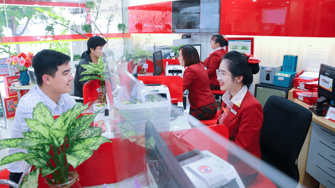 Ai thực sự hưởng lợi từ 'ba mũi nhọn' của ngành ngân hàng?