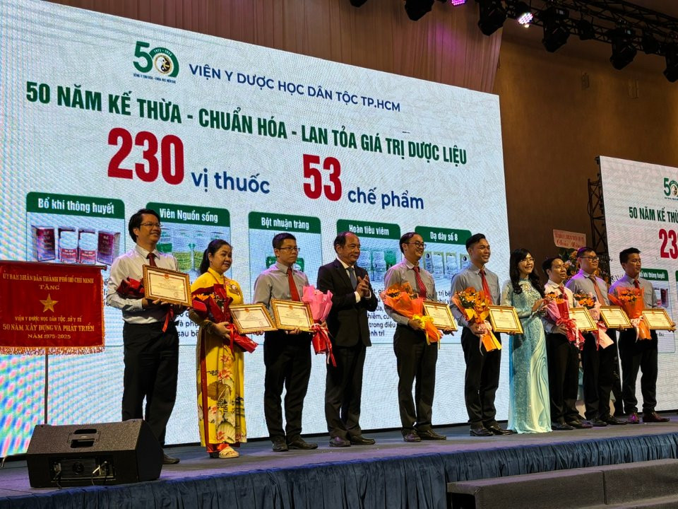 Viện Y Dược học dân tộc TP.HCM: 50 năm 'kê đơn, bốc thuốc' lo sức khỏe cho dân