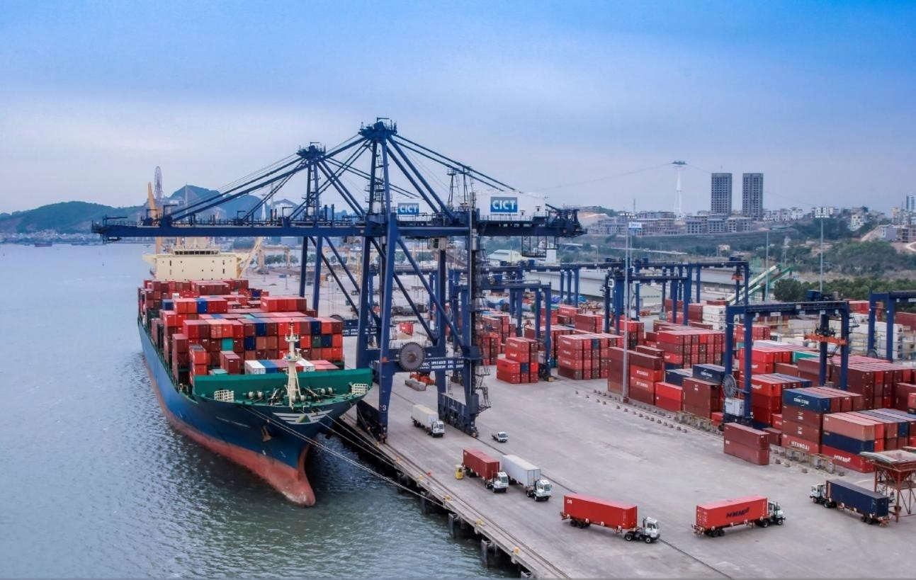 Xuất khẩu Việt trước chiến sự Trung Đông: Doanh nghiệp nín thở đo rủi ro