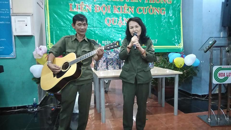 một thời áo xanh
