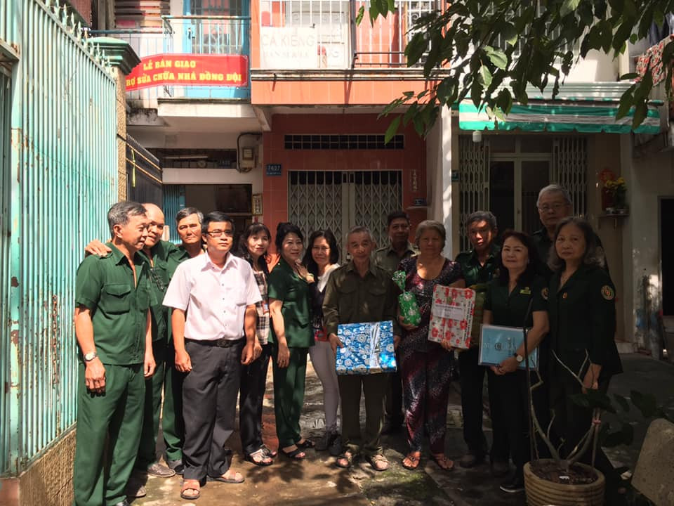 sửa chữa nhà đồng đội