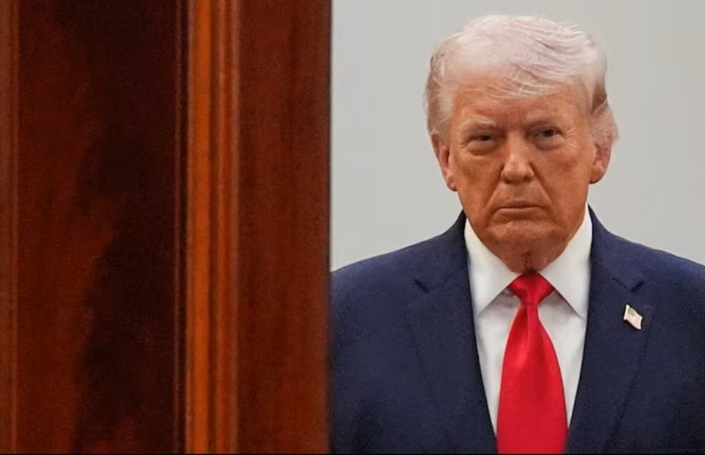 Donald Trump dọa 'xóa sổ Iran trong một đêm', cảnh báo tấn công hủy diệt sắp diễn ra 