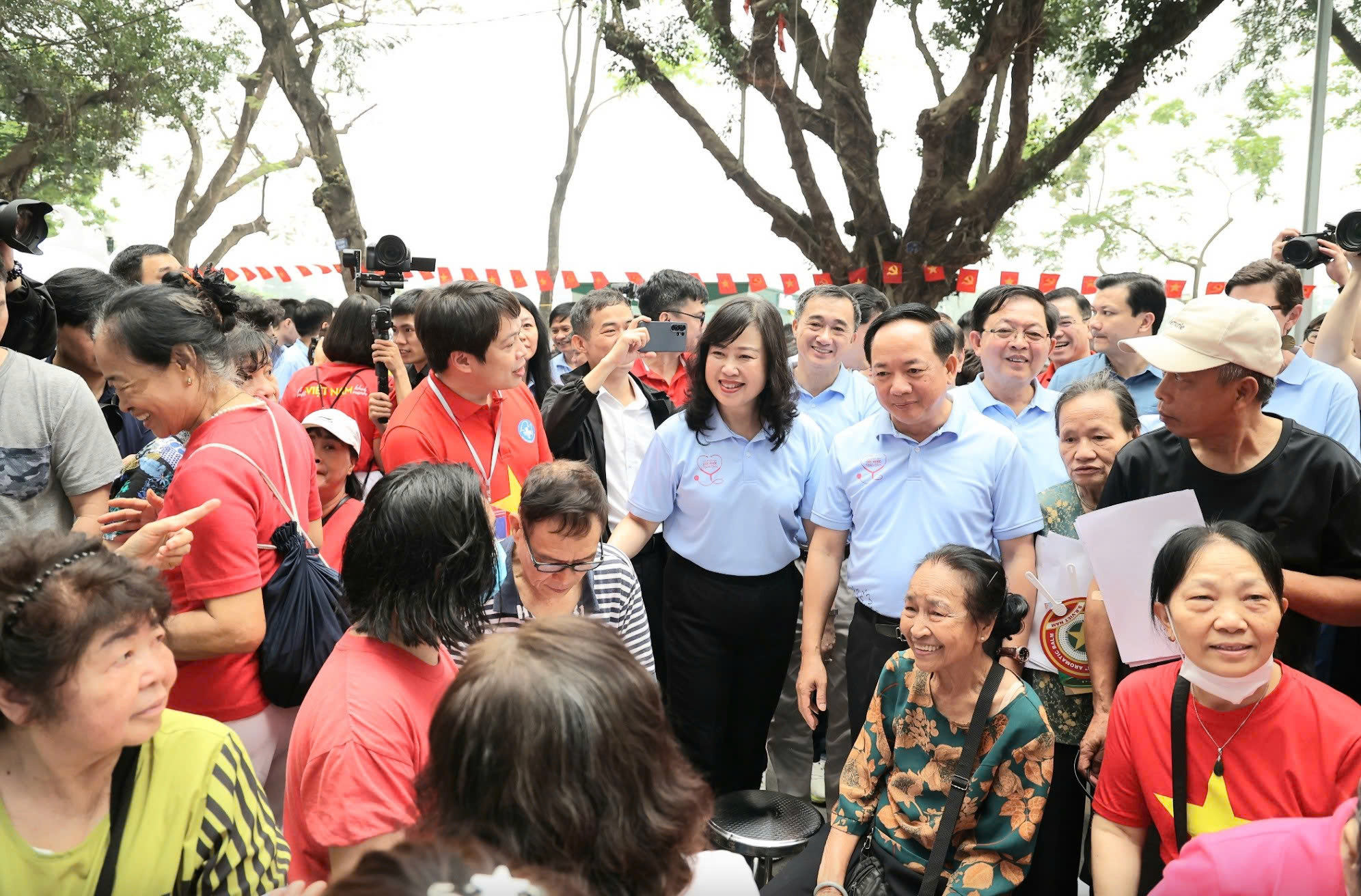 Đào Hồng Lan