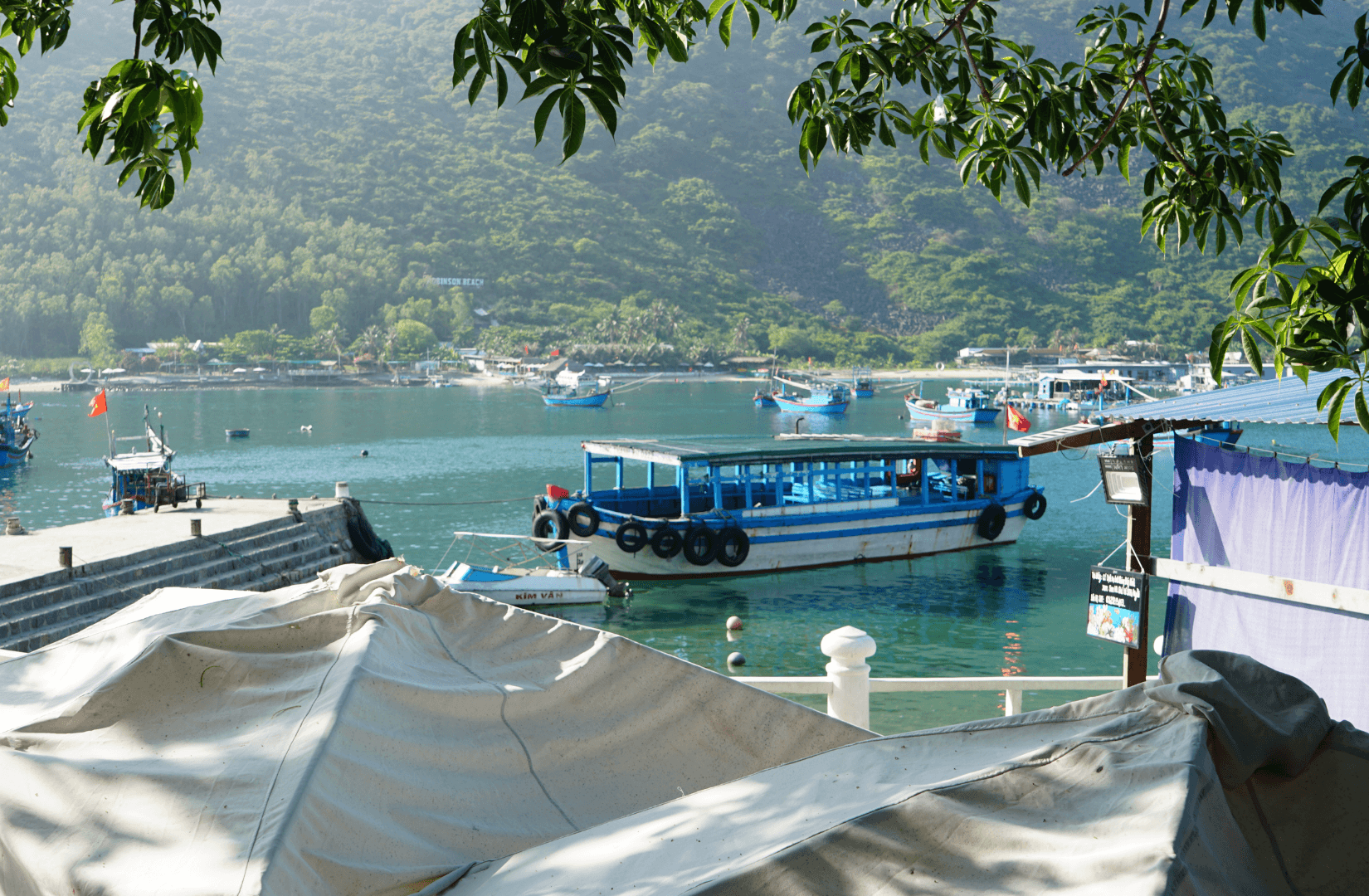 Mùa hè miền Trung (đảo Bích Đầm - Nha Trang)