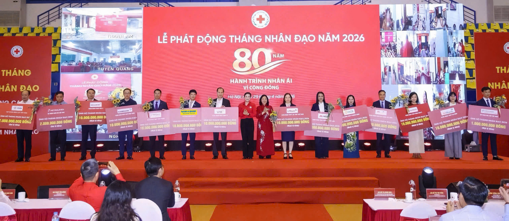 Nam A Bank trao tặng 10 tỷ đồng hưởng ứng Tháng Nhân đạo năm 2026 