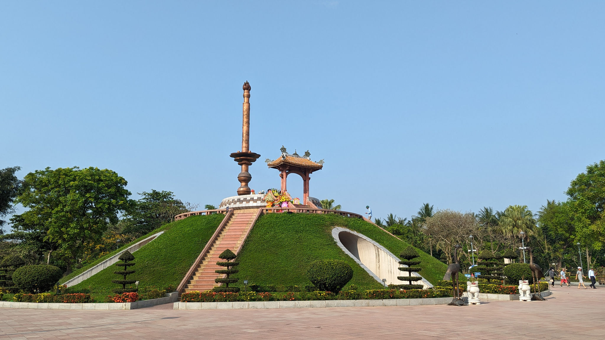 Du lịch Quảng Trị đang đứng trước thách thức làm sao biến ký ức chiến tranh thành trải nghiệm du lịch đủ sâu để “níu” du khách.