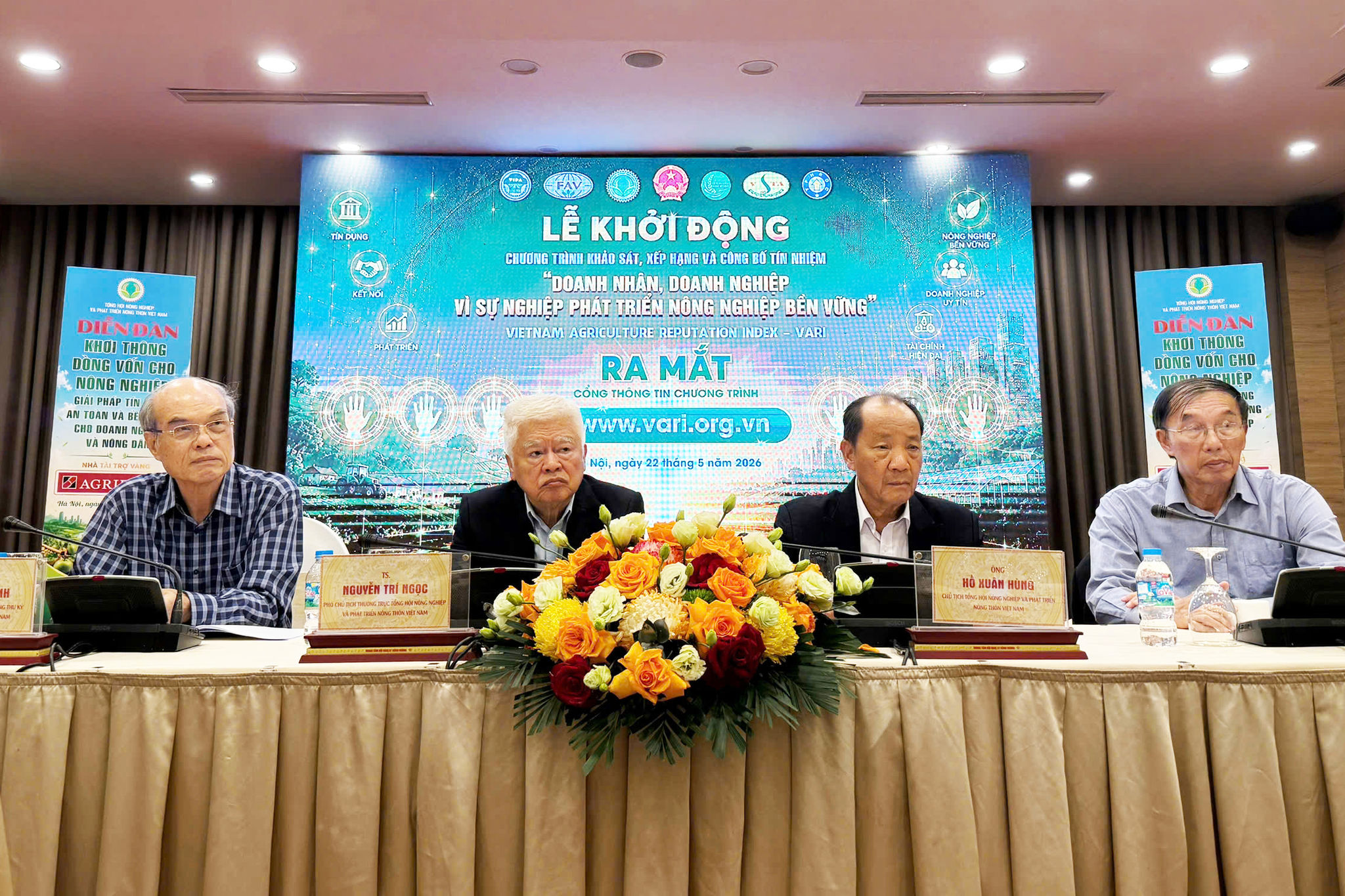 Tổng Hội 4