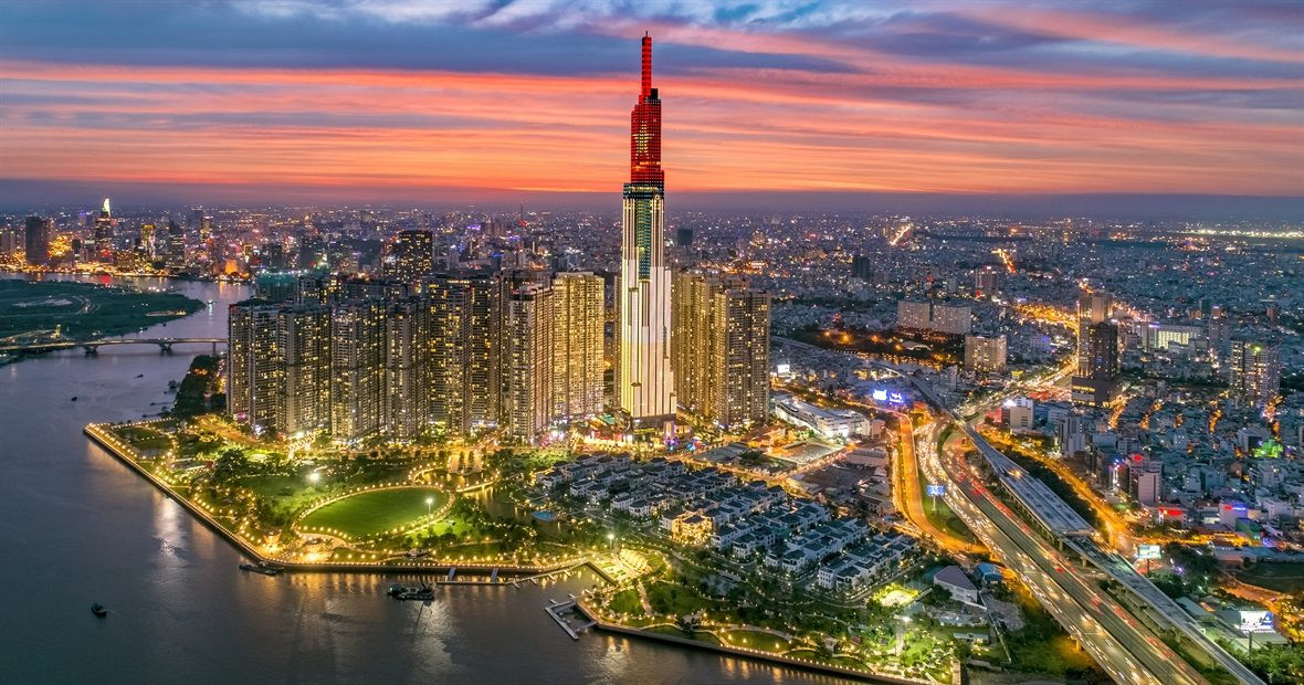 Landmark 81 về đêm