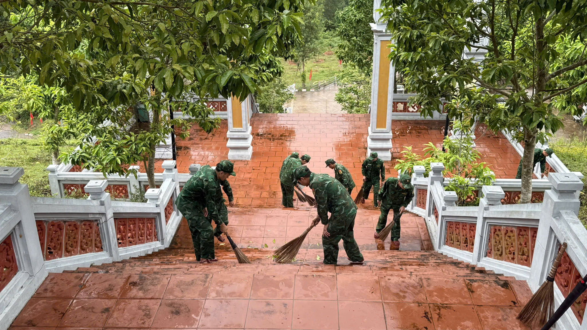 Đền tưởng niệm Liệt sĩ Trường Sơn