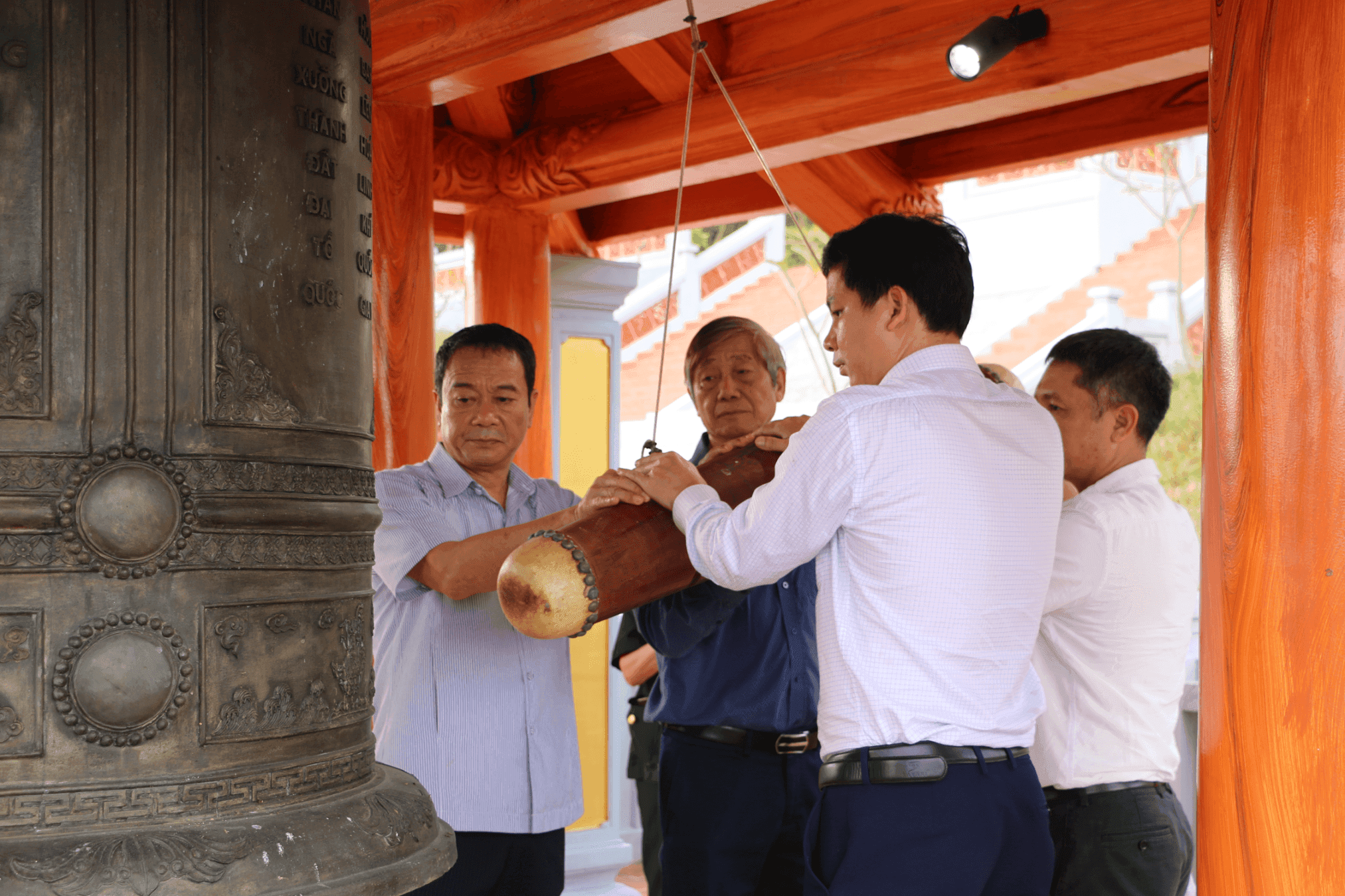 Nghi thức thỉnh chuông