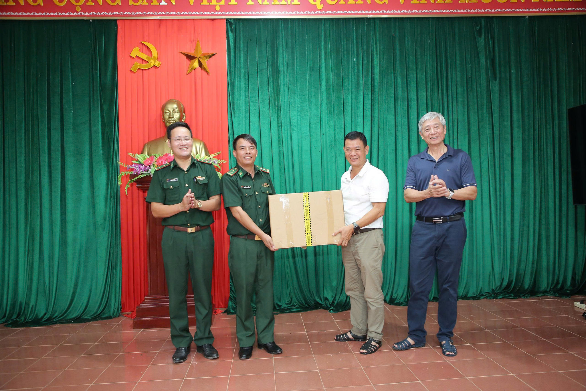 tri-an-anh-hung-liet-si-duong-20-quyet-thang-10.jpg