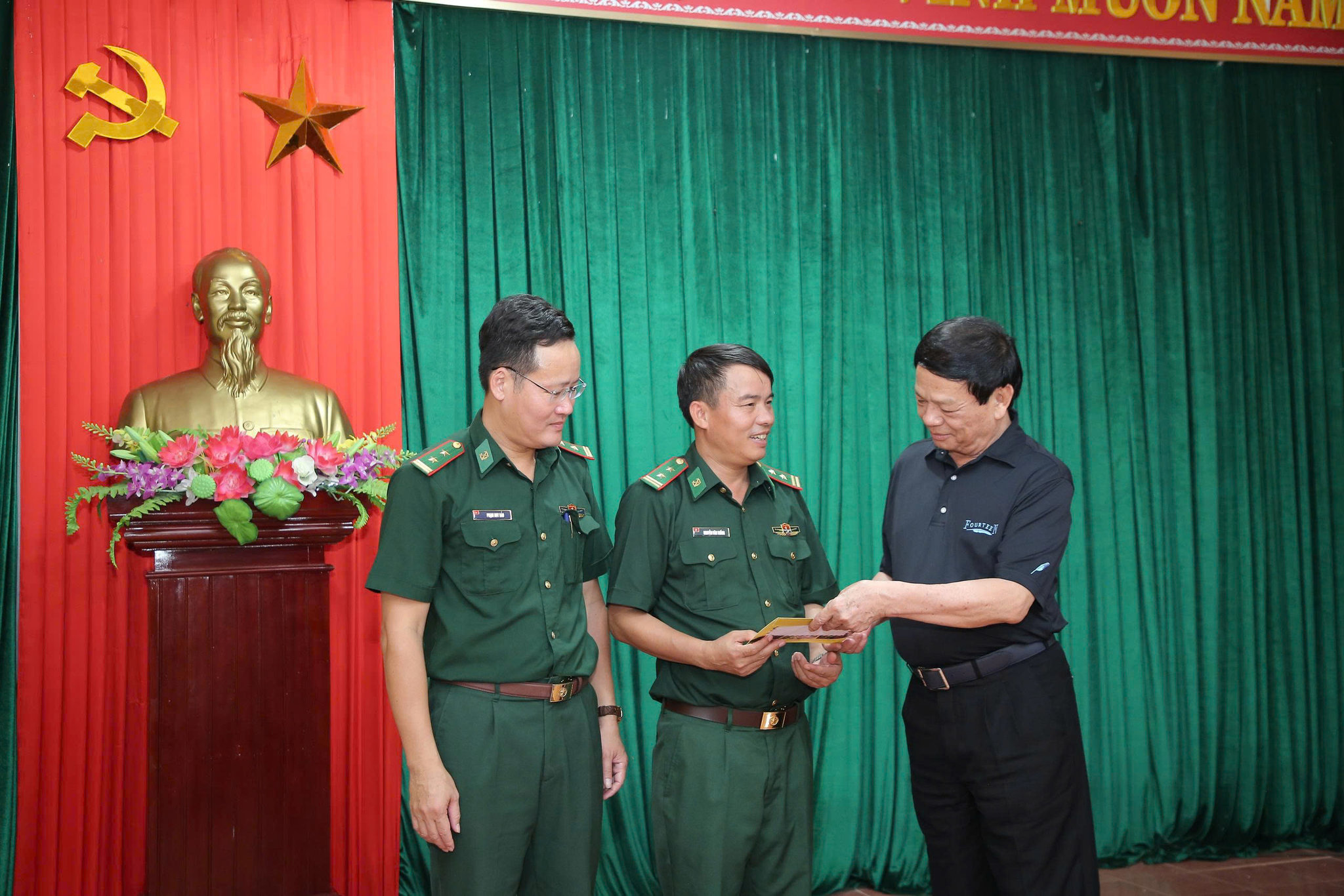 tri-an-anh-hung-liet-si-duong-20-quyet-thang-5.jpg