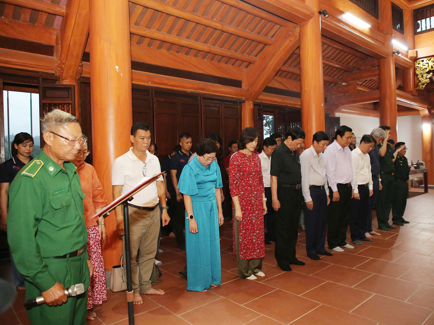 Viếng Đền 3