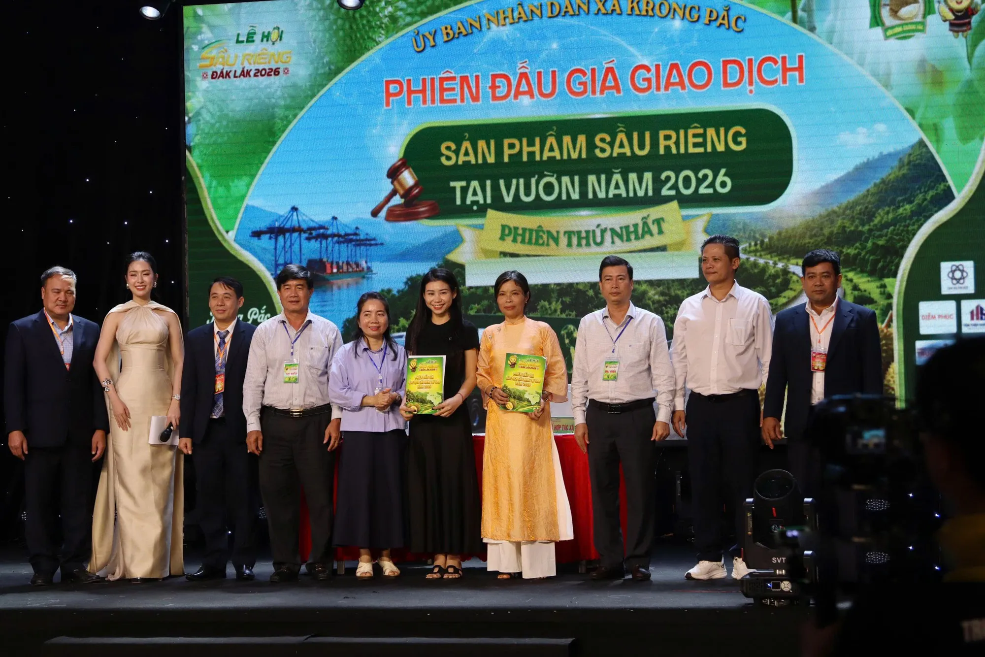 Đấu giá 3