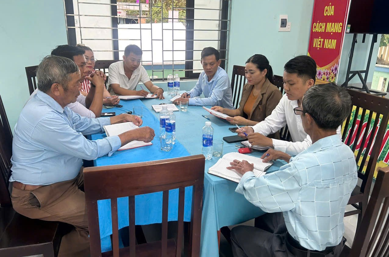 can bộ thôn