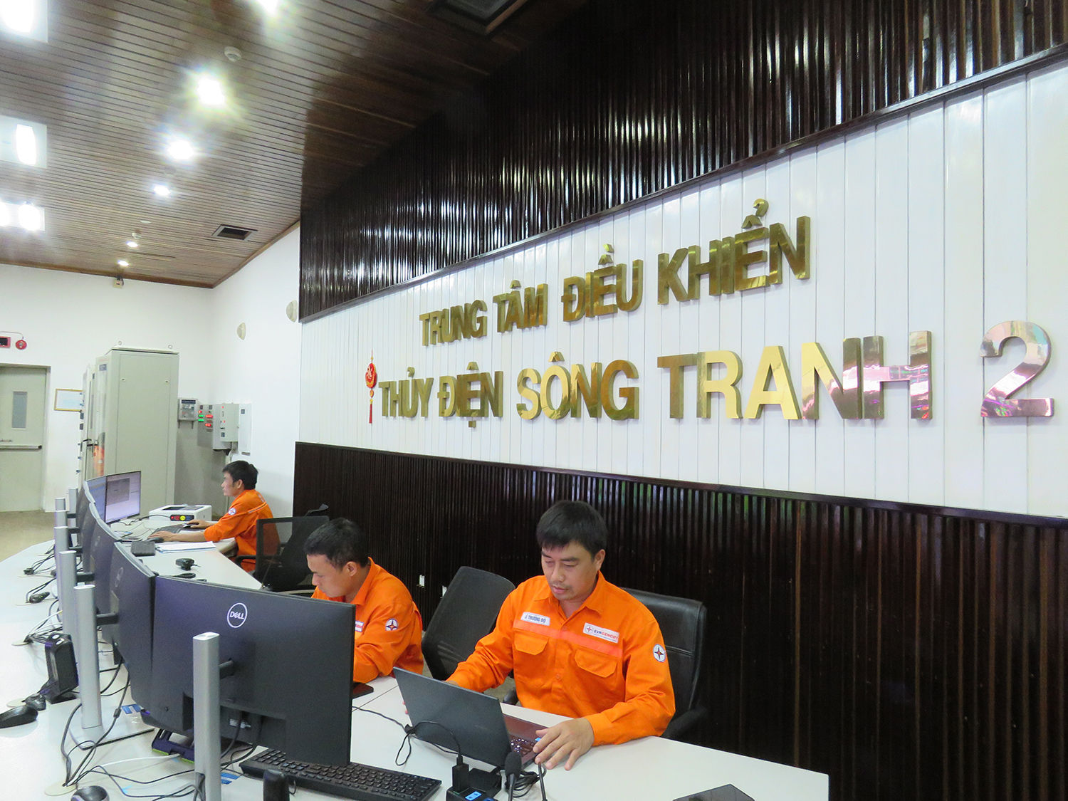 Trung tâm điều khiển Thủy điện Sông Tranh 2