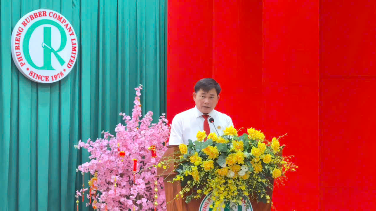 Tân Tổng giám đốc Công ty Cao su Phú Riềng Đào Quang Đán phát biểu nhận nhiệm vụ.