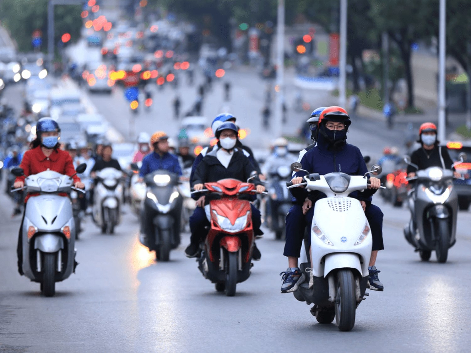 Áp thấp nhiệt đới có thể thành bão, không khí lạnh tràn về