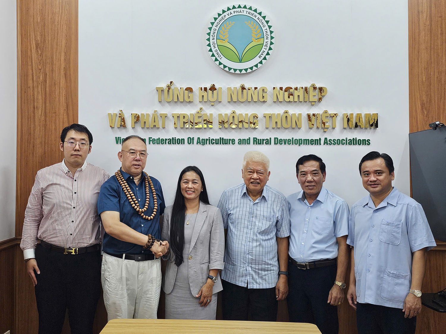 Tổng hội Nông nghiệp và Phát triển Nông thôn Việt Nam làm việc với tập đoàn JP International Group.