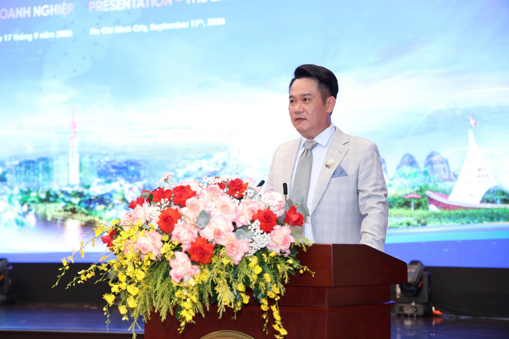 hoi-nghi-ket-noi-dau-tu-lien-vung-6.jpg