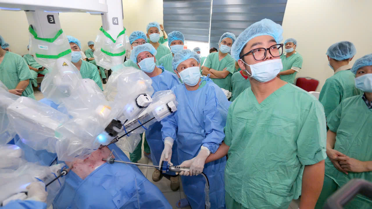 AI vào phòng mổ nội soi