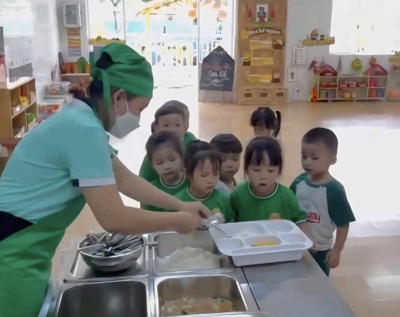 Suất ăn tick xanh trách nhiệm (4)