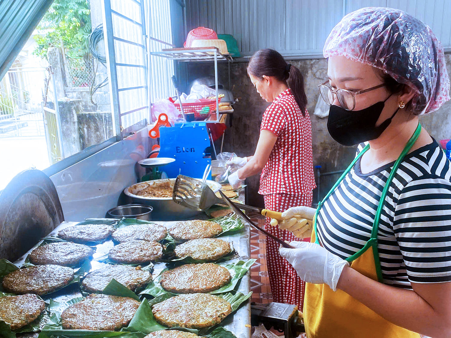 Chả dam từng gắn với một thời gian khó được chị Hậu “hồi sinh” và trở thành sản phẩm OCOP.