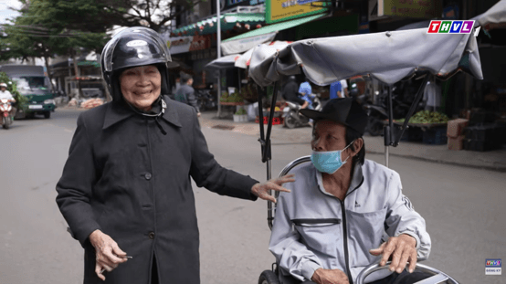 hoa-dep-giua-doi-thuong- (2)