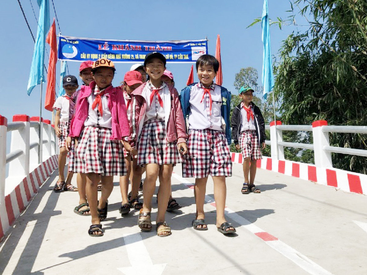 Nguồn lực được ưu tiên hướng về con em đồng bào dân tộc thiểu số, học sinh - sinh viên vượt khó tại các vùng sâu, vùng xa. Ảnh: BCT