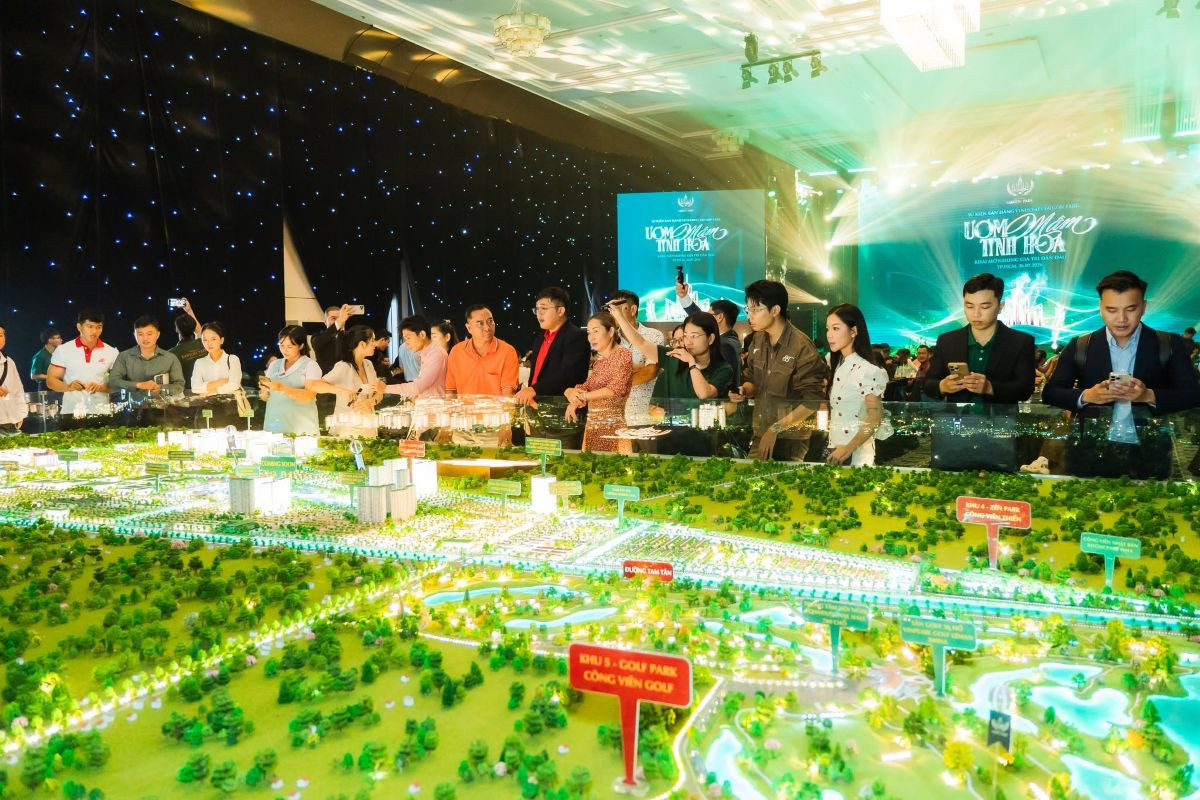‘TOP 1 môi giới’ tiết lộ nghệ thuật chốt biệt thự triệu đô
