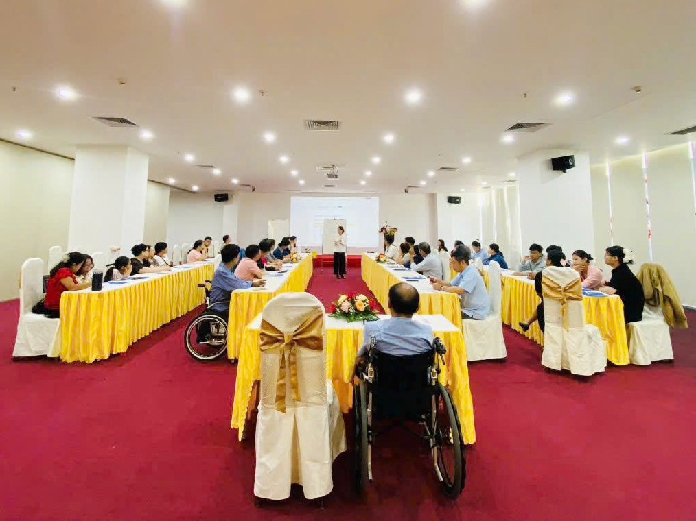 Khách khuyết tật tham gia hội thảo tại cơ sở lưu trú ở Đà Nẵng.