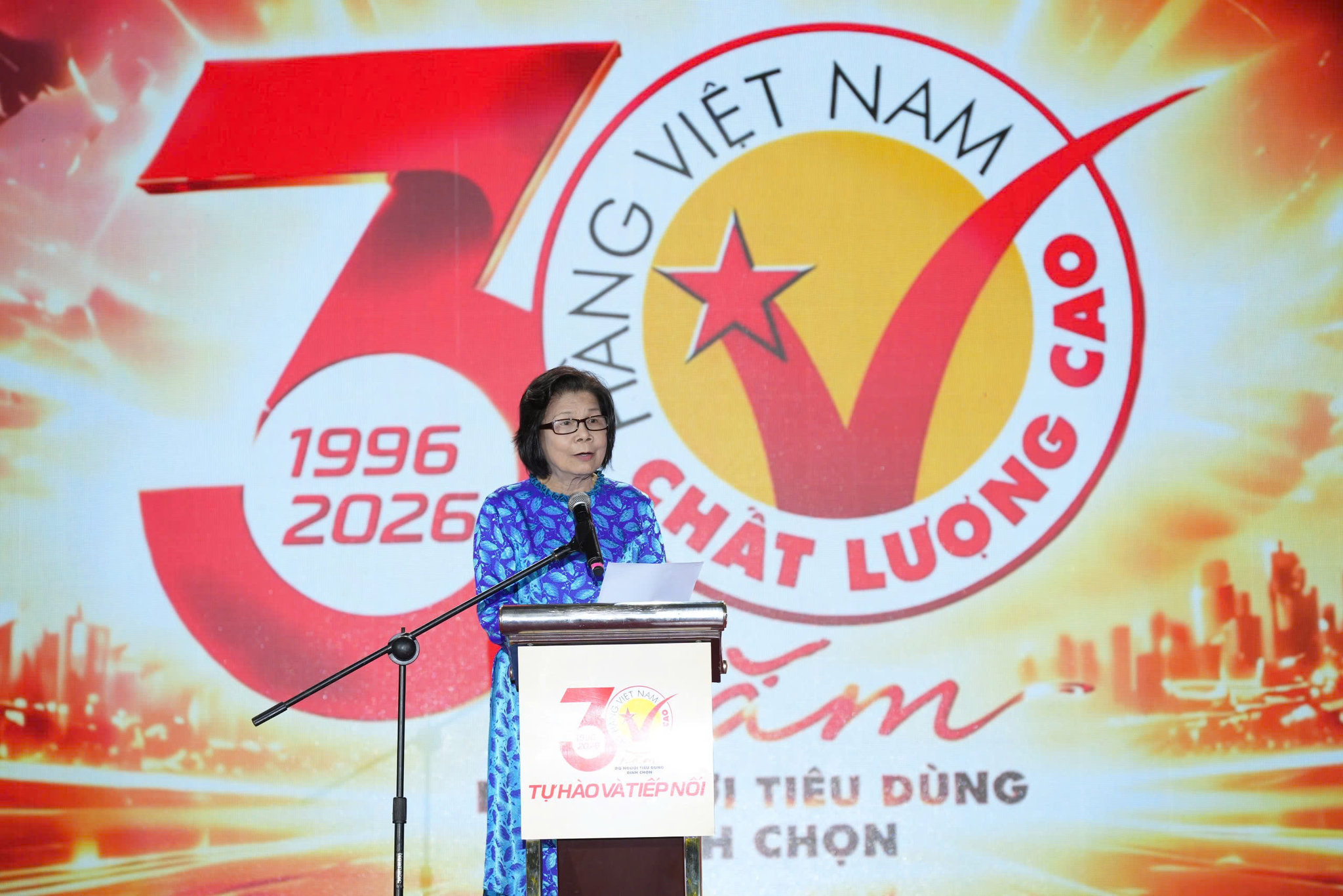 Hàng Việt Nam (2)