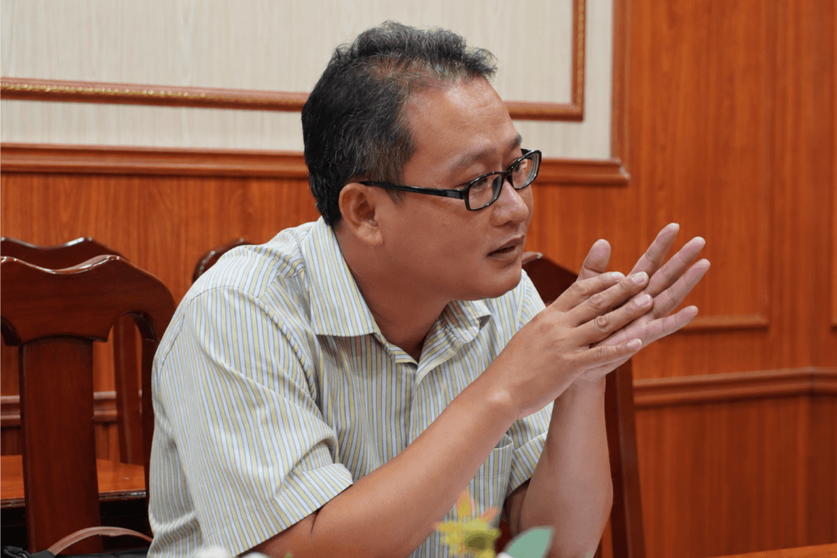 cuoc-hop-trong-phong-go-am-ap(1).png