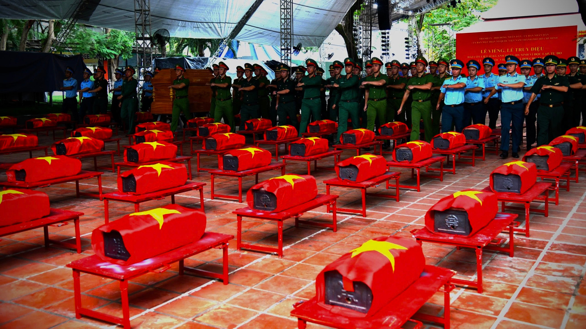 Xin thành phố một đêm lặng im 