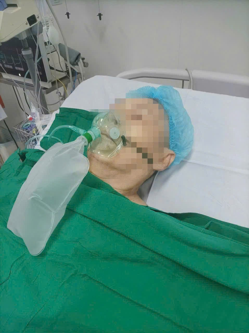 Bệnh nhân có bệnh lý mạch vành phức tạp.