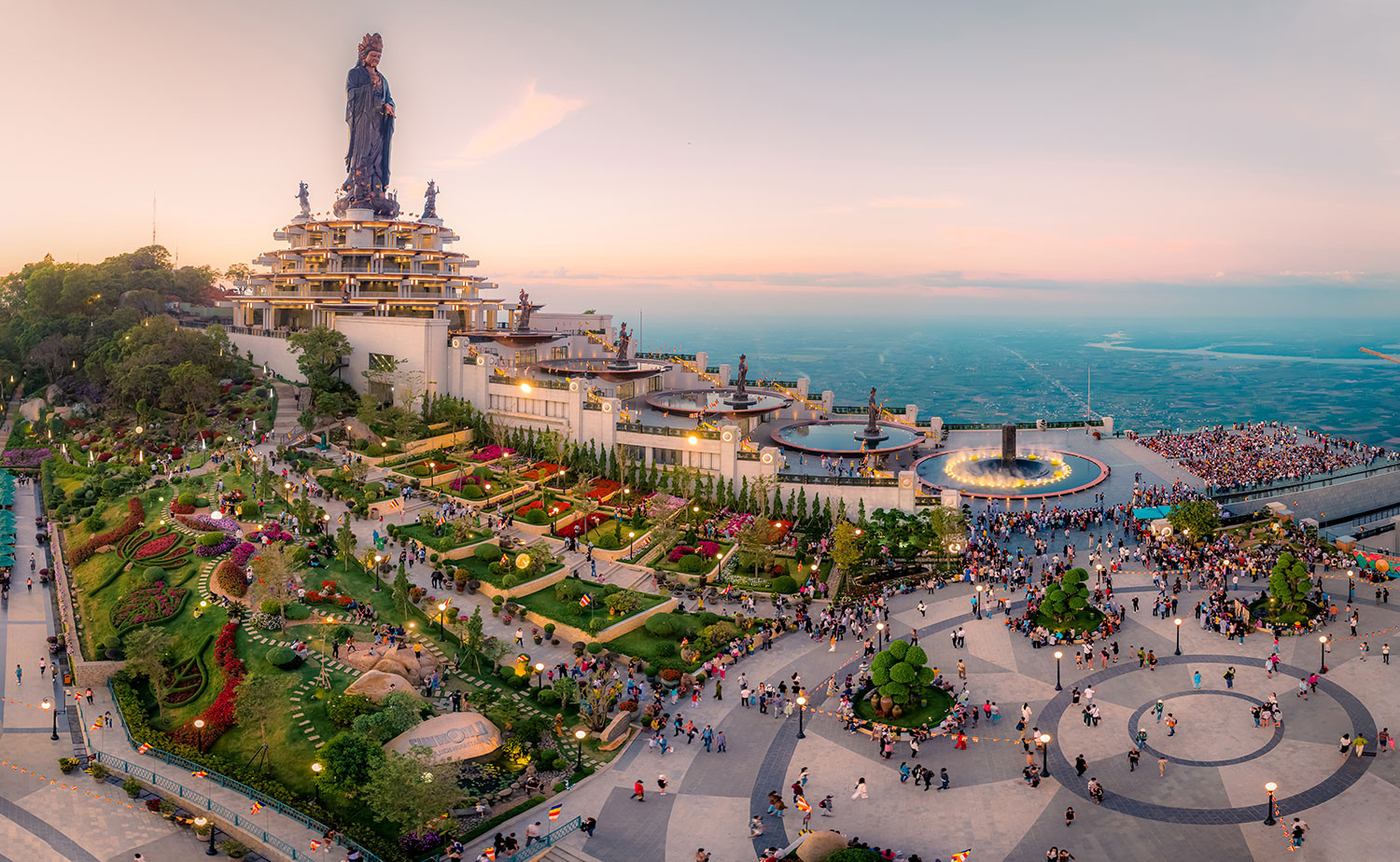 du-lich-tay-ninh-tim-dong-luc-but-pha- (3)