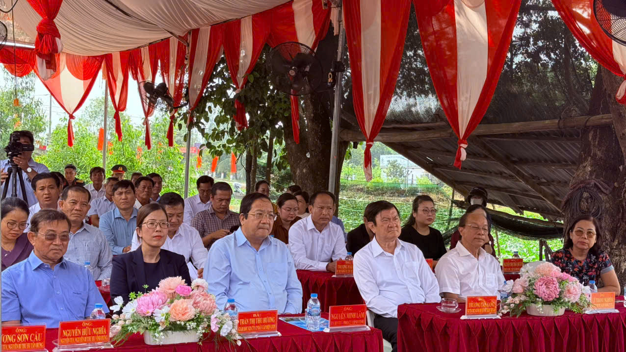 khanh-thanh-cau-giap-ranh-vinh-hung-vinh-thanh-tay-ninh-15.jpg