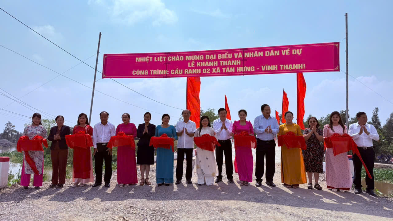 khanh-thanh-cau-giap-ranh-vinh-hung-vinh-thanh-tay-ninh-8.jpg