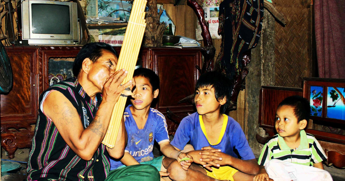 Đi tìm con chim ch’rao trong tiếng đàn Ta Lư