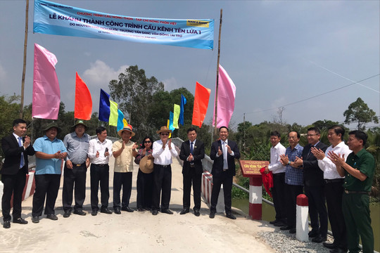 Khánh thành 14 cầu giao thông nông thôn ở huyện biên giới Vĩnh Hưng (Long An)
