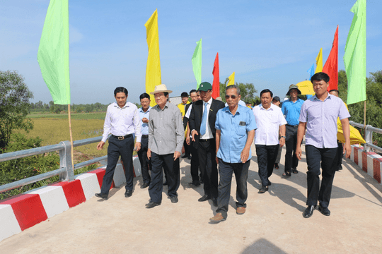 Khánh thành 8 công trình giao thông nông thôn tại huyện Đức Huệ (Long An)