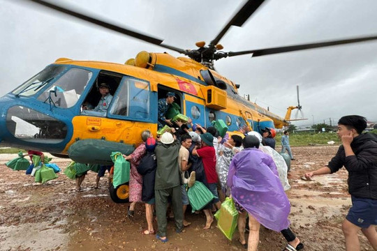 Cứu trợ toàn lực hướng về Đăk Lăk: Sức mạnh quốc gia và quốc tế trong thảm hoạ