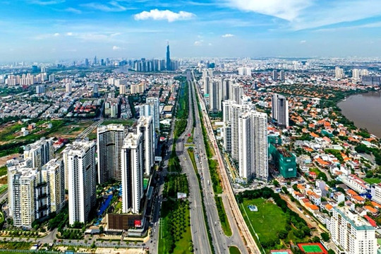 Đất nền phía Nam: Kẻ rao, người nhìn