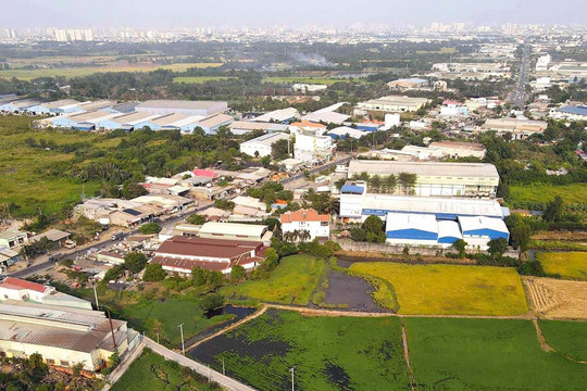 Bảng giá đất TP.HCM: Dân vùng ven 'mắc kẹt'