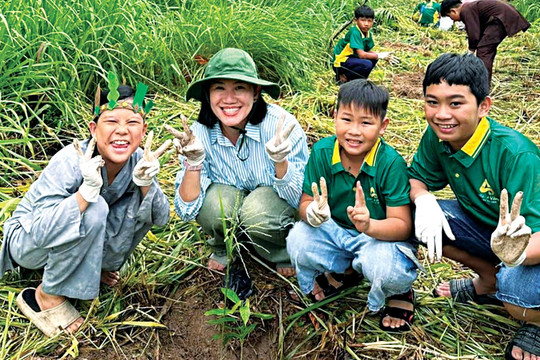 Oca & người đàn bà níu lại vùng ca cao Châu Đức